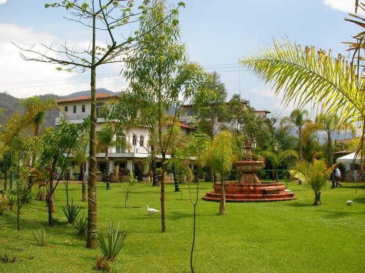 Hacienda la Puerta de Enmedio