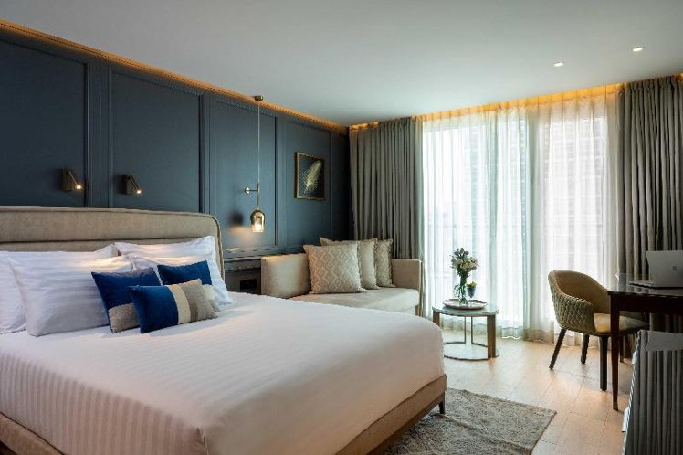 DOUBLE KING SIZE BED Room