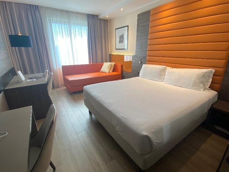 DOUBLE SUPERIOR Room