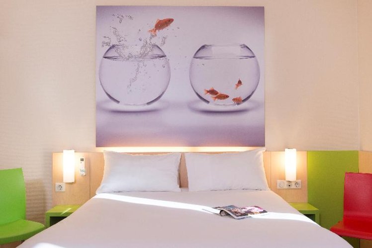 SINGLE STANDARD Room