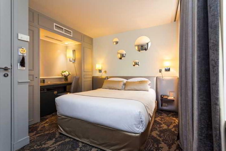 DOUBLE STANDARD Room