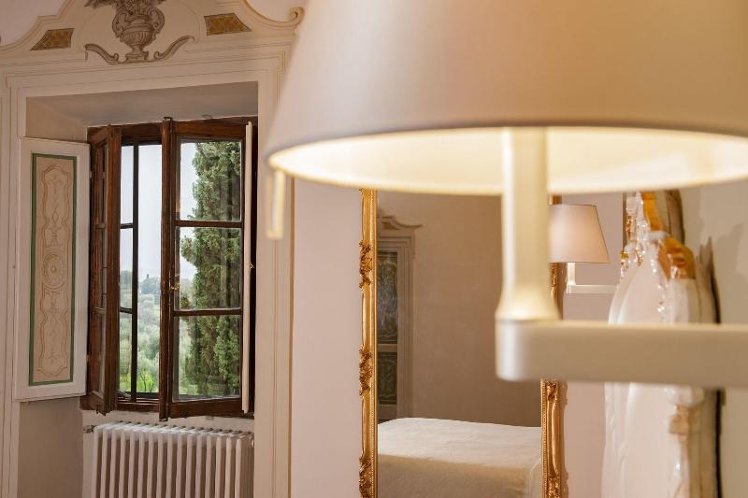 DOUBLE SUPERIOR KING BED Room