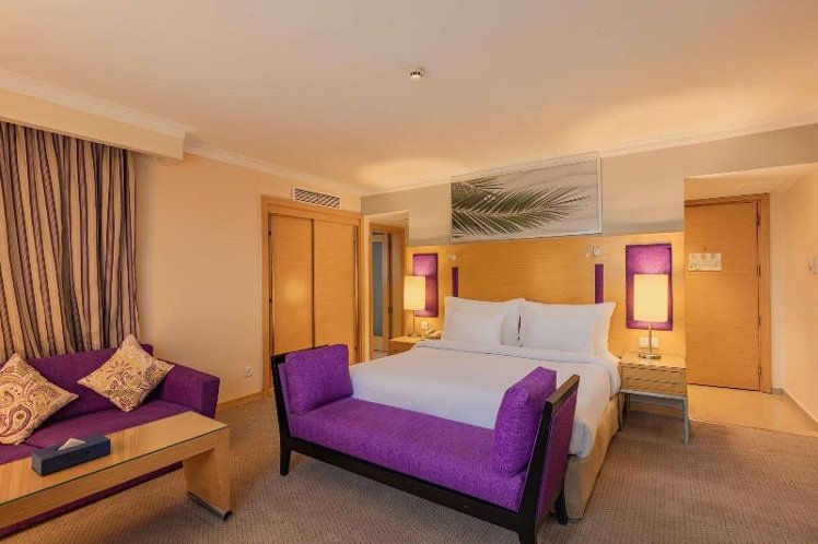 JUNIOR SUITE KING SIZE BED Room
