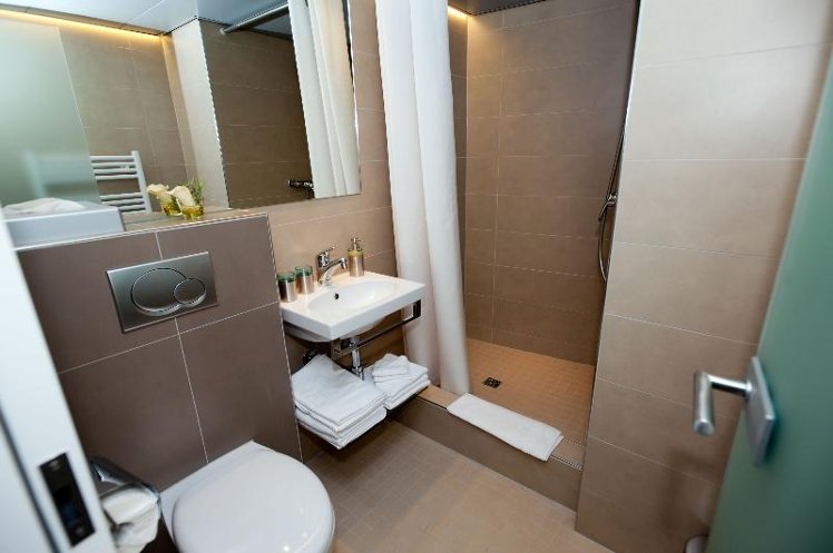 DOUBLE STANDARD Room
