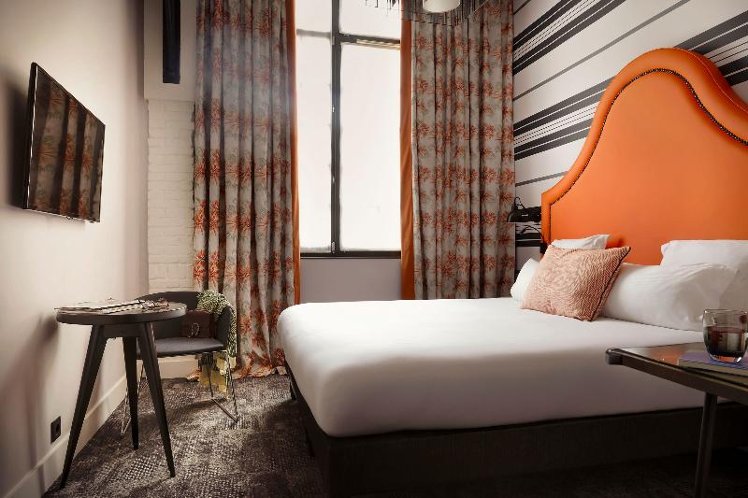 DOUBLE SUPERIOR Room