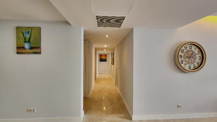APARTMENT FOUR BEDROOMS ONE BATHROOM Room