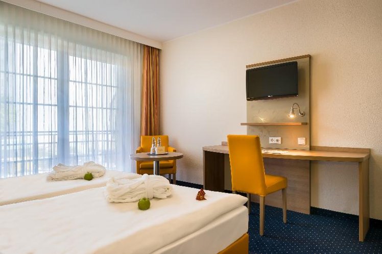 DOUBLE STANDARD Room