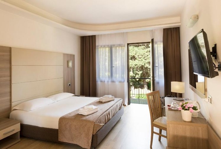 DOUBLE DELUXE Room
