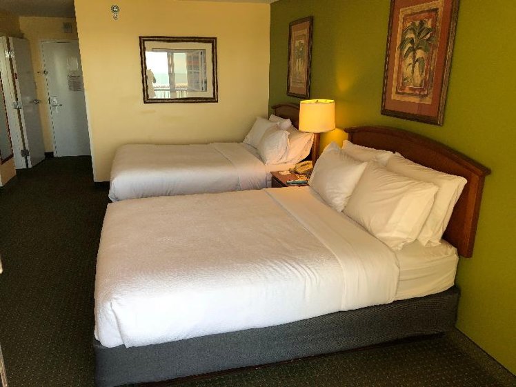 SUITE TWO QUEEN BEDS Room