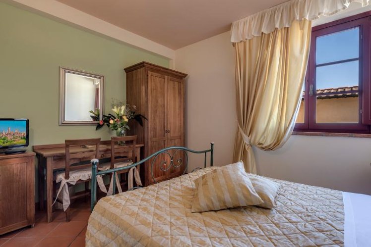 SINGLE STANDARD Room