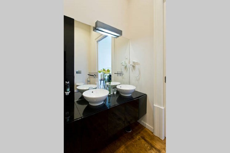 SUITE DELUXE WITH BALCONY Room