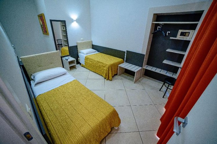 TWIN BASIC Room