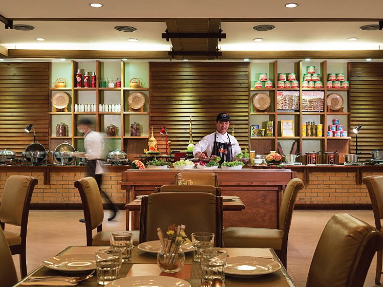 Movenpick Suriwongse Hotel Chiang Mai