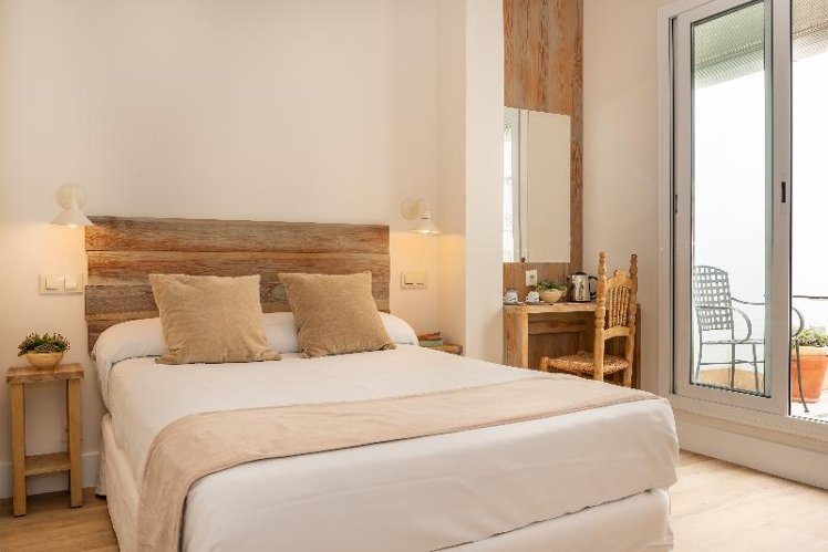 DOUBLE ECONOMY Room