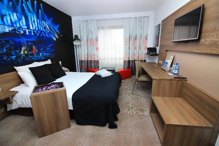 DOUBLE STANDARD Room