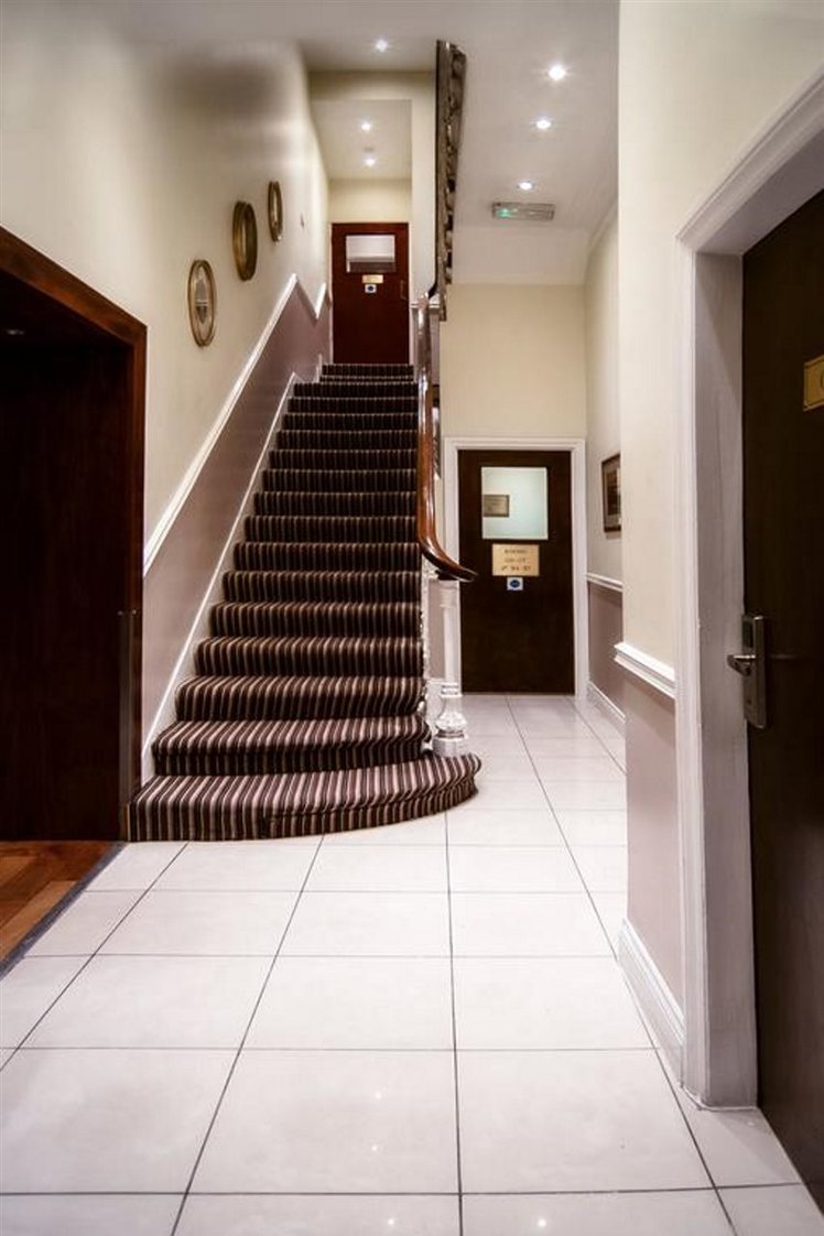 Westbury Hotel