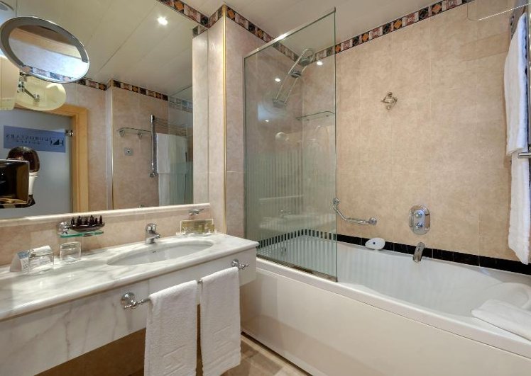 JUNIOR SUITE STANDARD Room