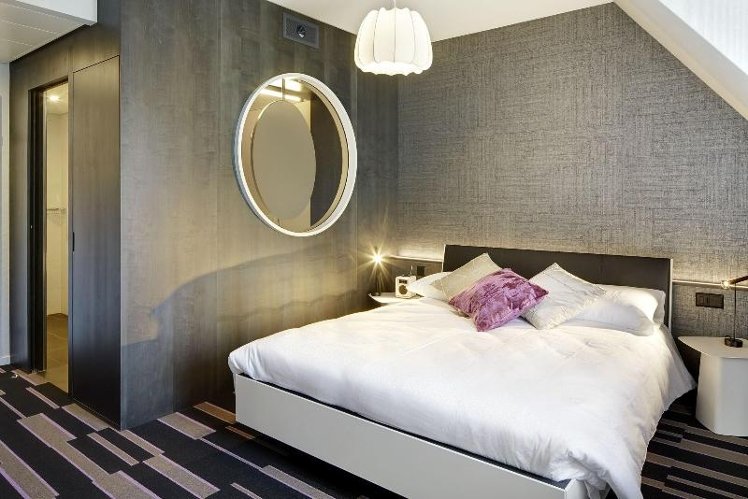 DOUBLE STANDARD Room