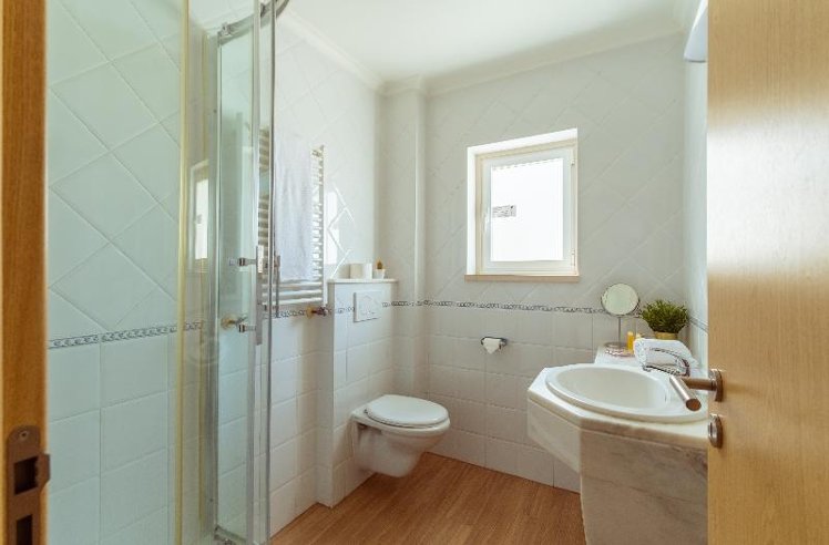 SINGLE SIDE SEA VIEW Room