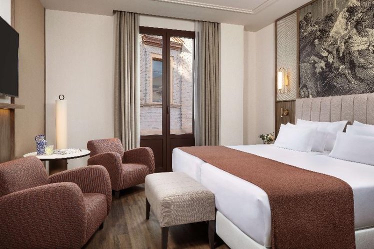 DOUBLE SUPERIOR Room