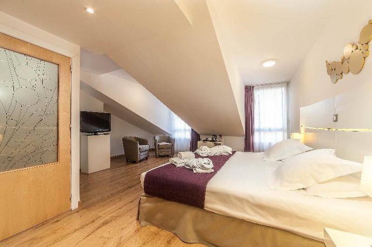 DOUBLE SUPERIOR Room