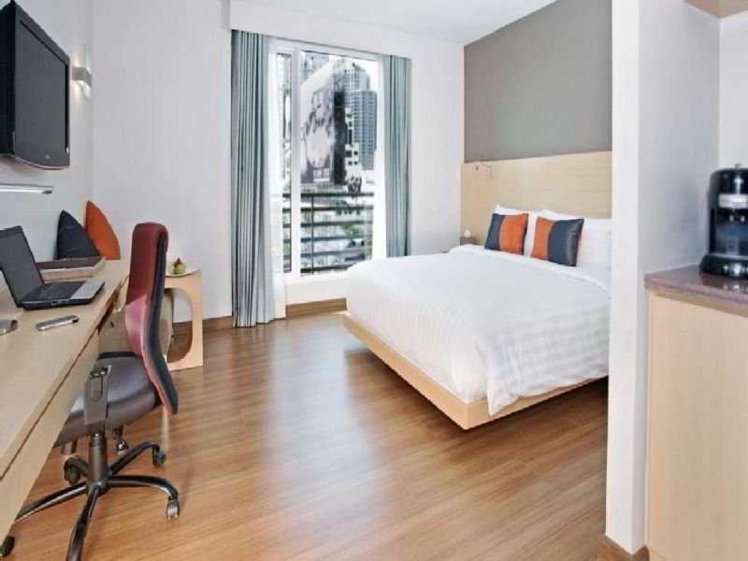 Double or Twin DELUXE Room