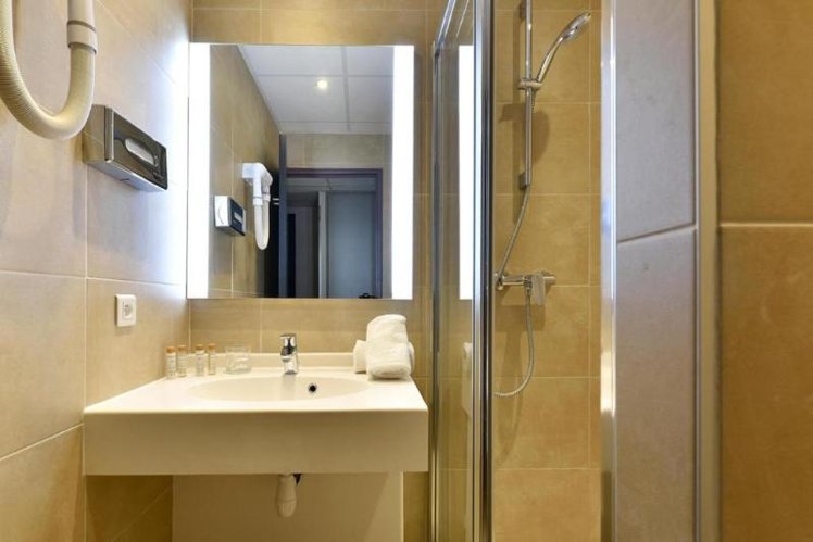 TWIN SUPERIOR Room