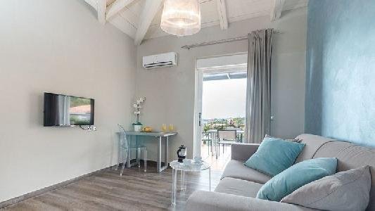 Blue Jasmine Hotel