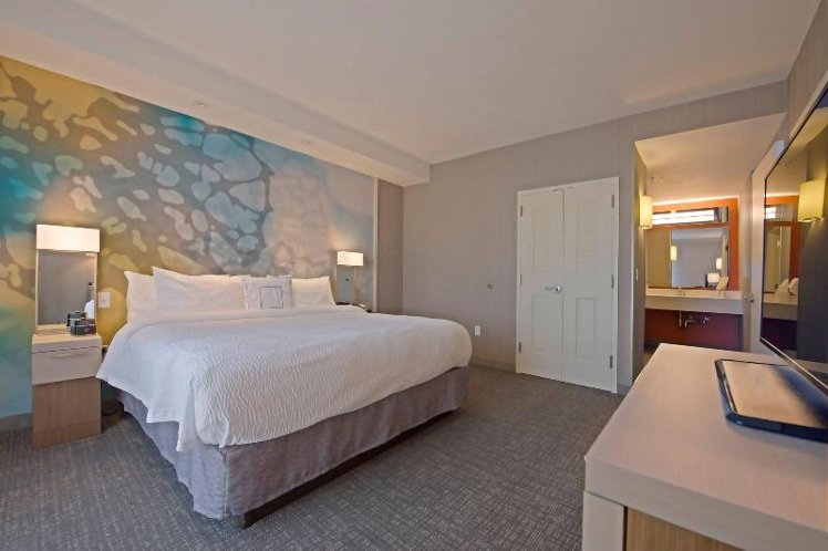 SUITE KING SIZE BED Room