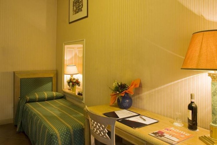SINGLE CLASSIC Room