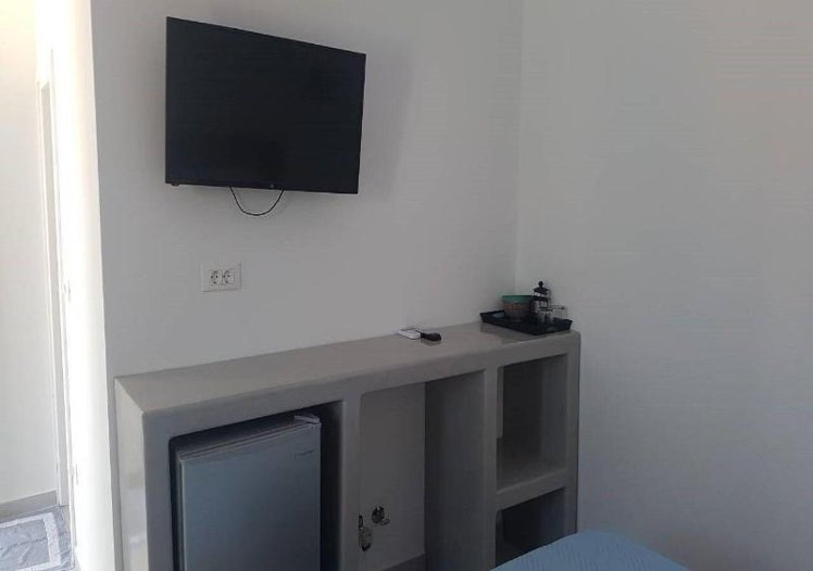Nikos Rooms