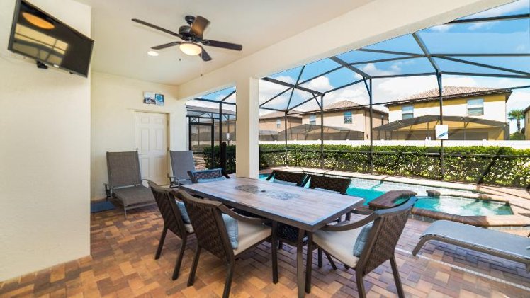 HOME SEVEN BEDROOMS WITH PRIVATE POOL Room
