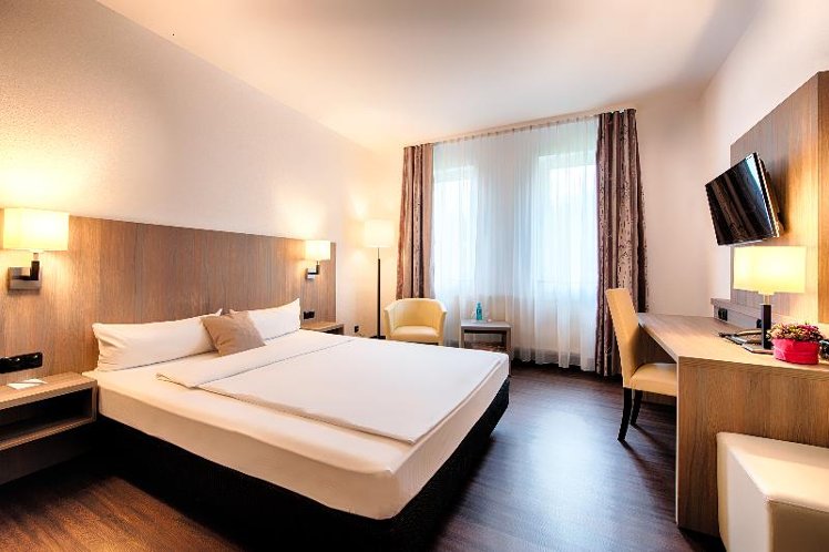 SINGLE STANDARD Room