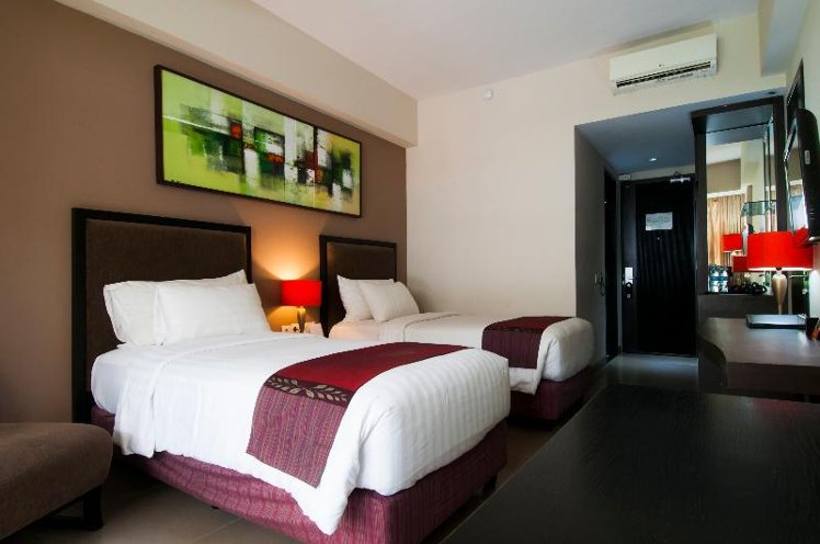 Double or Twin DELUXE Room