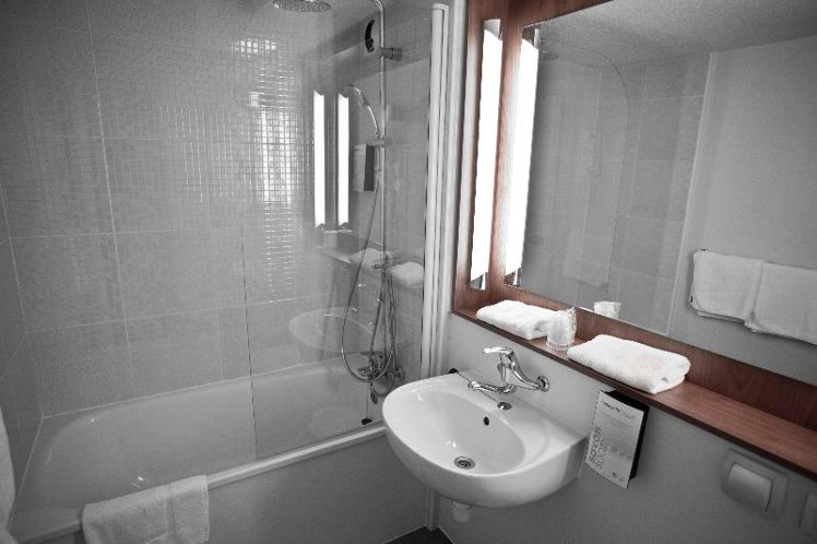 TRIPLE STANDARD Room