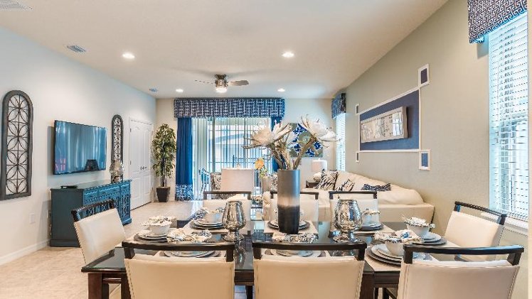 HOME SEVEN BEDROOMS WITH PRIVATE POOL Room