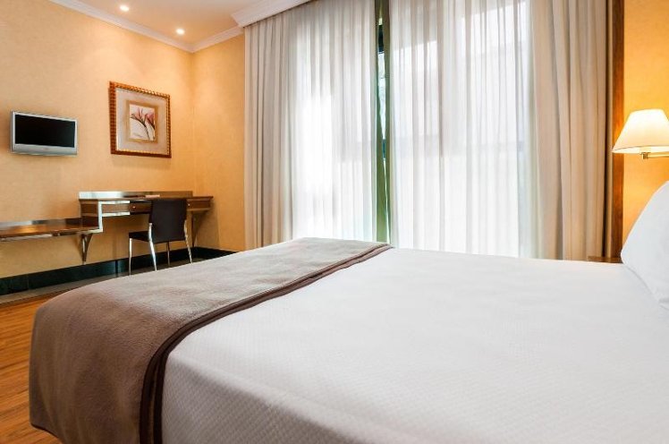 DOUBLE STANDARD Room