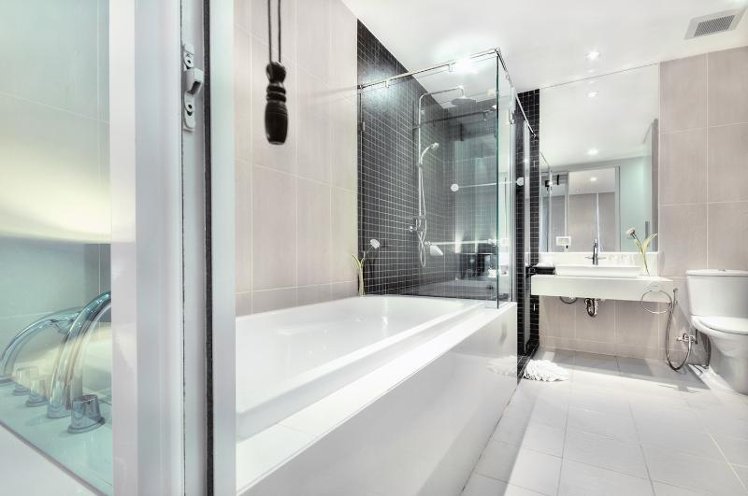 Double or Twin DELUXE Room