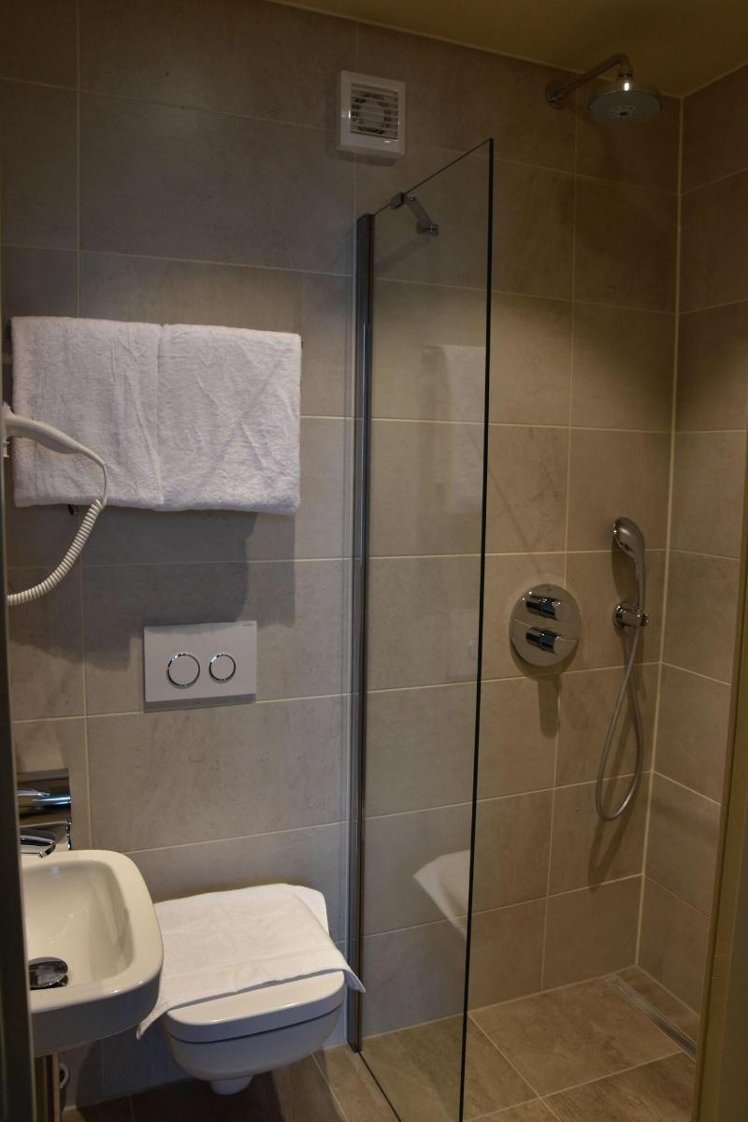 DOUBLE CANAL VIEW Room
