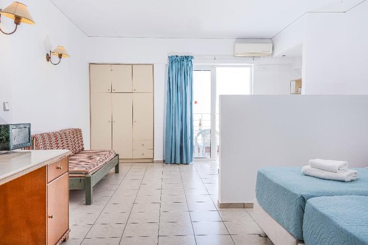 TRIPLE GARDEN VIEW Room