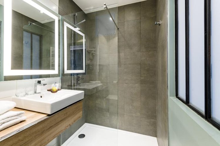 DOUBLE SUPERIOR Room