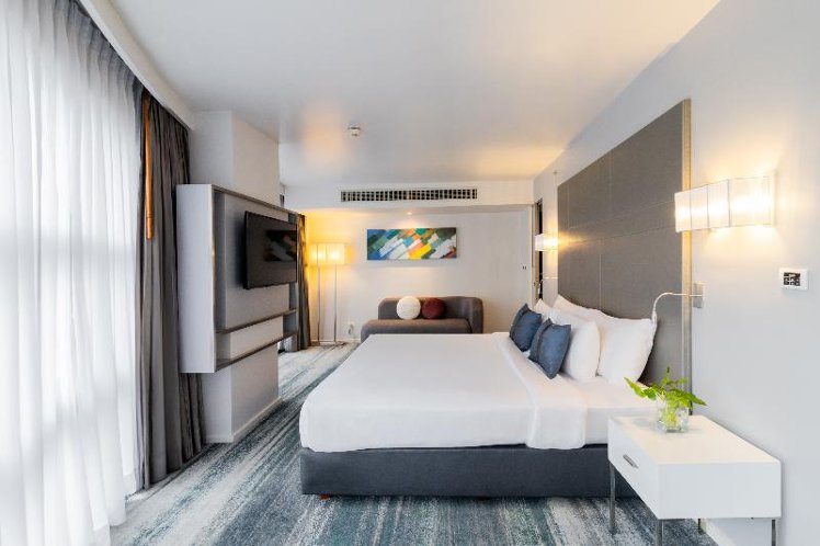 SUITE KING SIZE BED Room