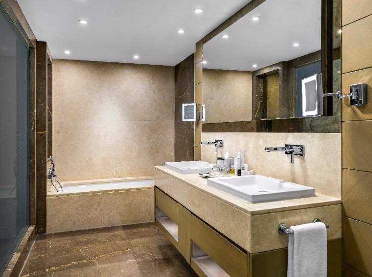 SUITE CITY VIEW Room
