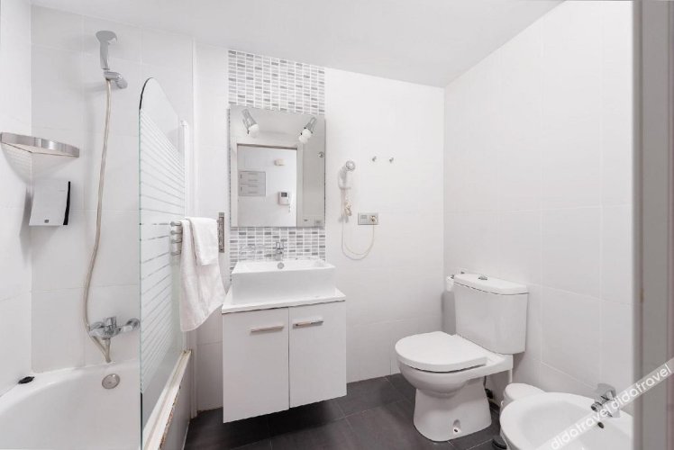 Apartamentos Globus by Be Alicante