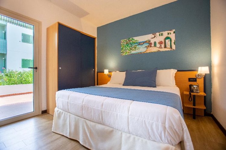 TRIPLE CLASSIC Room
