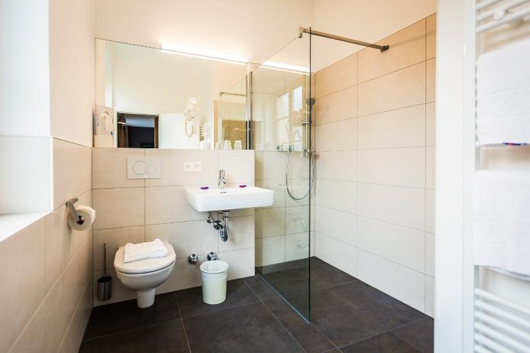 DOUBLE STANDARD Room