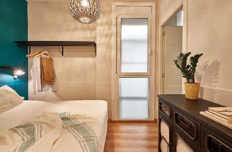 APARTMENT CAPACITY 5 THREE BEDROOM Room