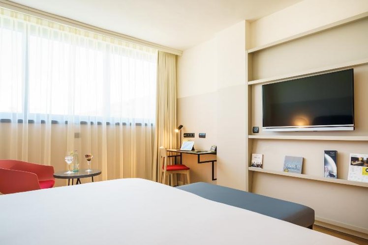 DOUBLE SINGLE USE STANDARD Room