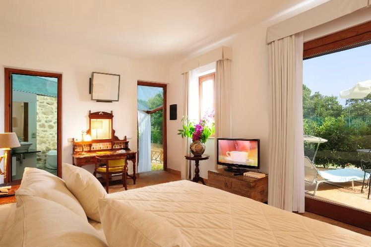 DOUBLE GARDEN VIEW Room
