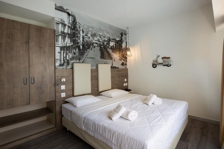 JUNIOR SUITE STANDARD Room
